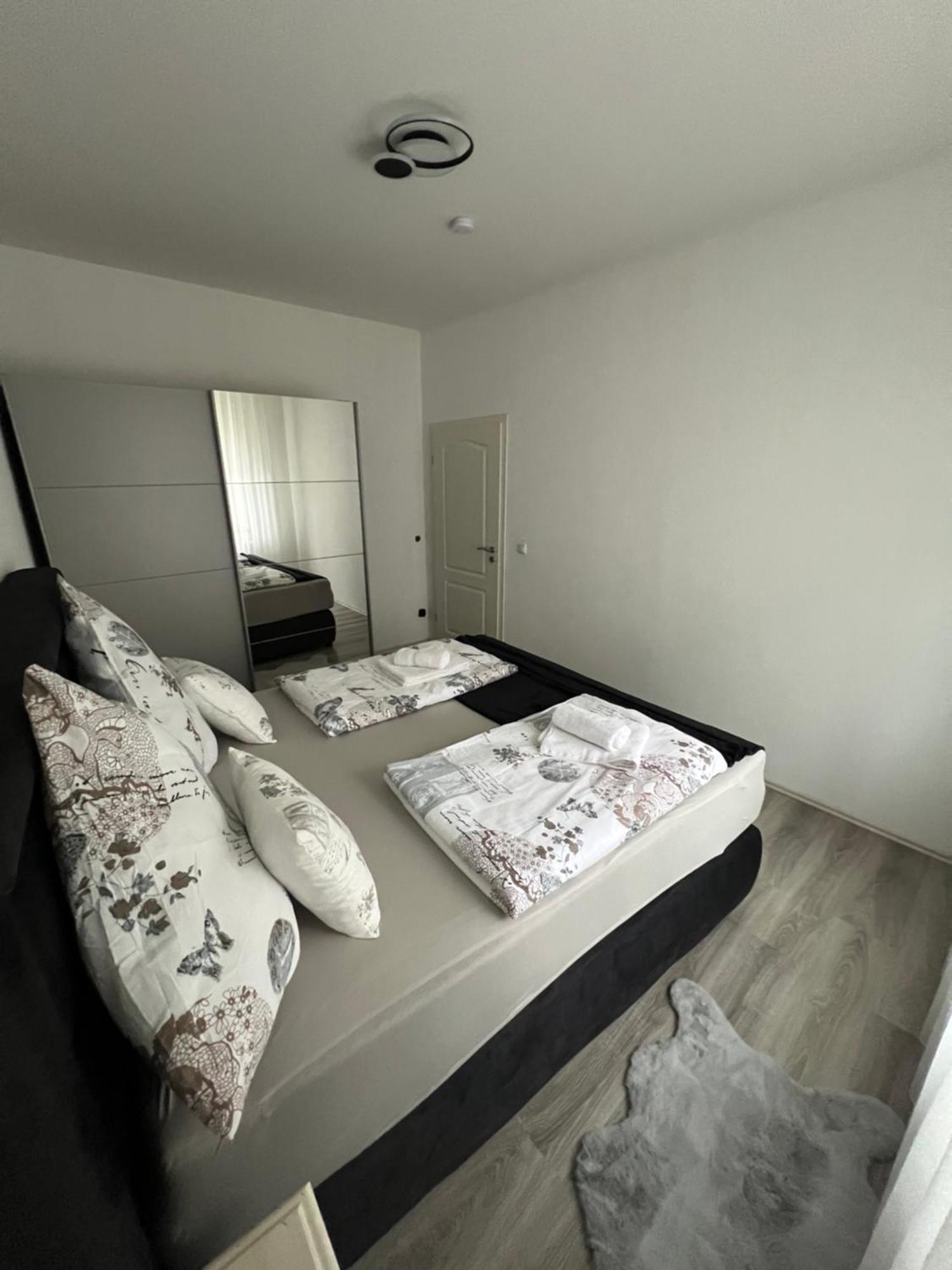 Apartment 1 In Duisburg-Mitte, Altstadt Ngoại thất bức ảnh